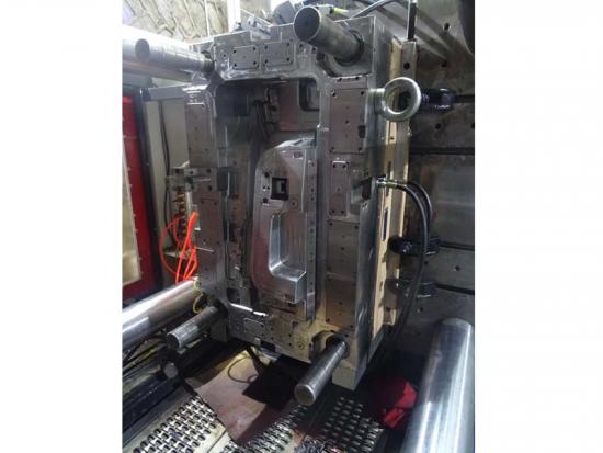 Automotive Plastic Injection Mold